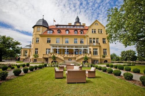 Kuhlen-Wendorf Hotel | Bernsteinschloss