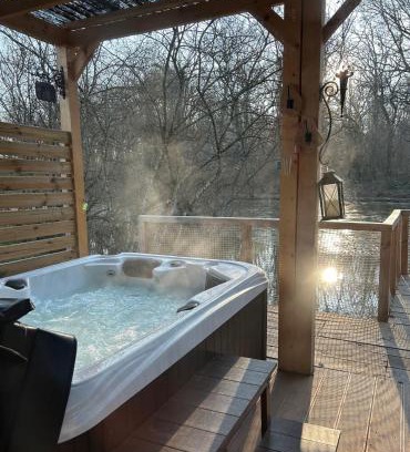 Malicornay Cabin | Berry Séjours