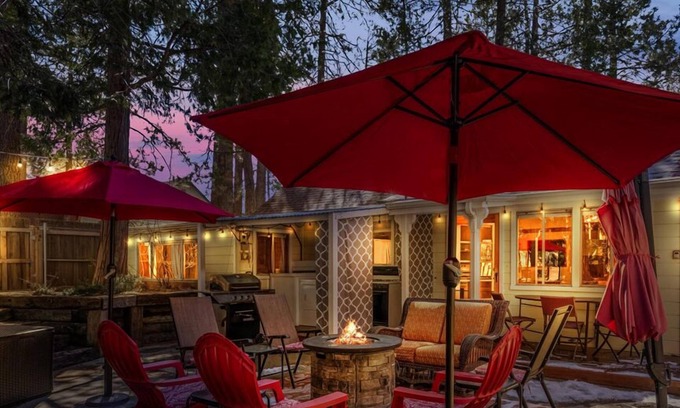 Idyllwild House | Best in town location private pro clean dogs ok kids play space fire pit loved!