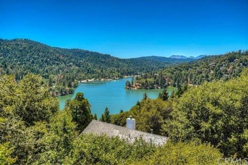 Crestline House | Best View of the Lake! Huge Deck!