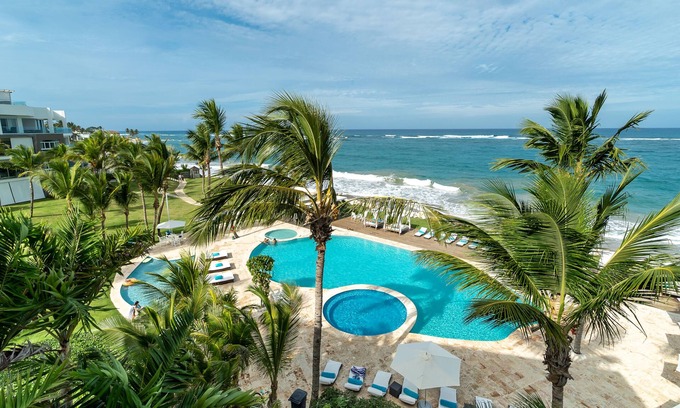Cabarete Apartment | Best views in Cabarete, Beachfront Penthouse + New Rooftop Terrace, Sleeps 12
