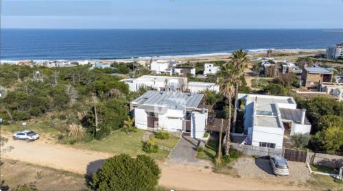 El Chorro Villa | Best Vila in Manantiales - El Chorro with maid