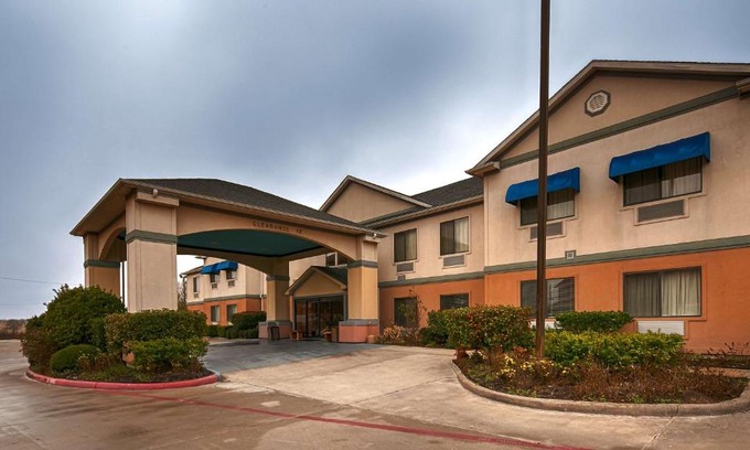 Madisonville Hotel | Best Western Executive Inn & Suites