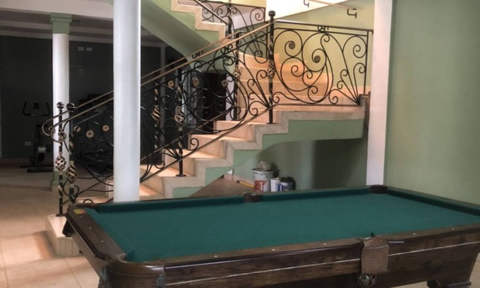 Omoa Villa | Big and beautiful house, only 1 min from the beach