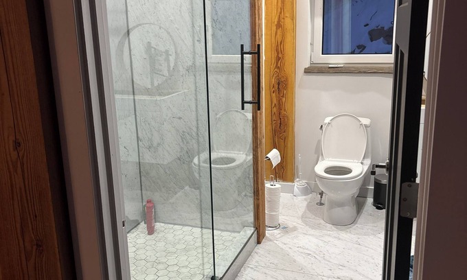 Golden Cabin | Big Little Cabin - Couples & Families Getaway with Panoramic Views