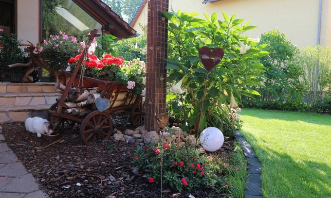 Tschernitz Apartment | Big Mama s Home