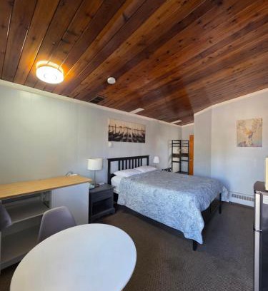 Wainwright Hotel | Bio Vista Motel