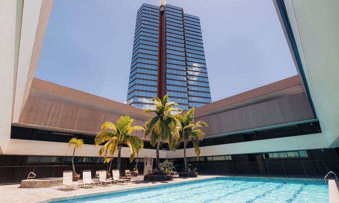 Downtown Honolulu Apartment | Bishop Suites At The Executive Centre