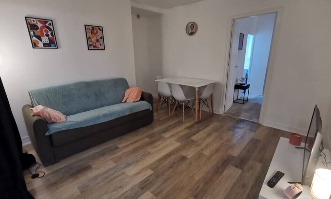 Sens Apartment | Bloody Mary sleeps 2