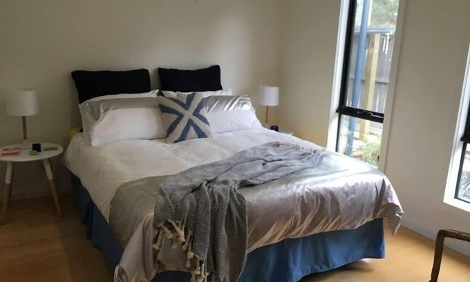 Indented Head Cottage | Blue Seashell Cottage close to the beach