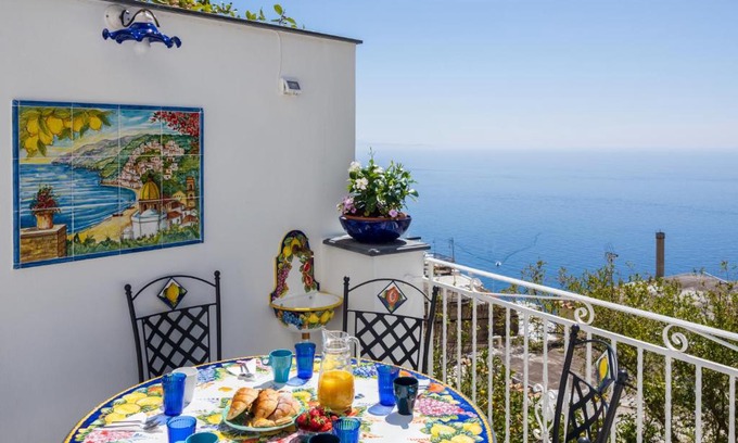 Chiesa Nuova Apartment | Blue Waves - De Vivo Realty Positano