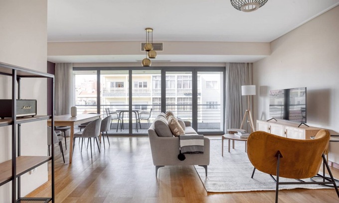 Santo Amaro Apartment | Blueground | Alcântara, fully furnished