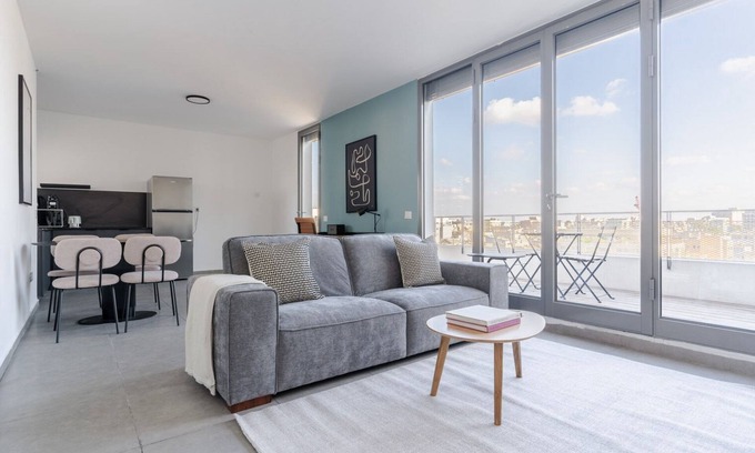 Florentin Apartment | Blueground | Florentin, Spacious, Balcony (TLV-26)