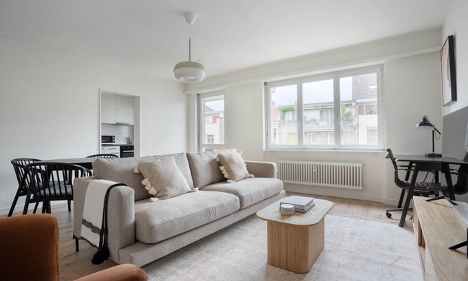 Iselin Apartment | Blueground | Iselin, storage & shared w/d, nr tram