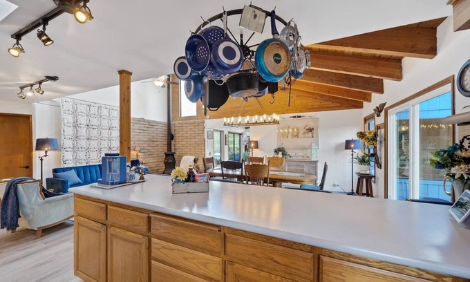 Sheridan House | Blunderosa Ranch, is an ideal place to relax and unwind