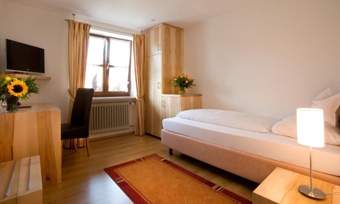 Altdorf House | Boardinghouse Wadenspanner