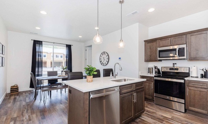 Garden City Villa | Boat Parking/Game Garage /Sleeps 12 /3BR3BA