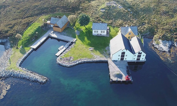 Sande House | "Boathouse" Fantastic Pearl In the middle of the ocean gap!