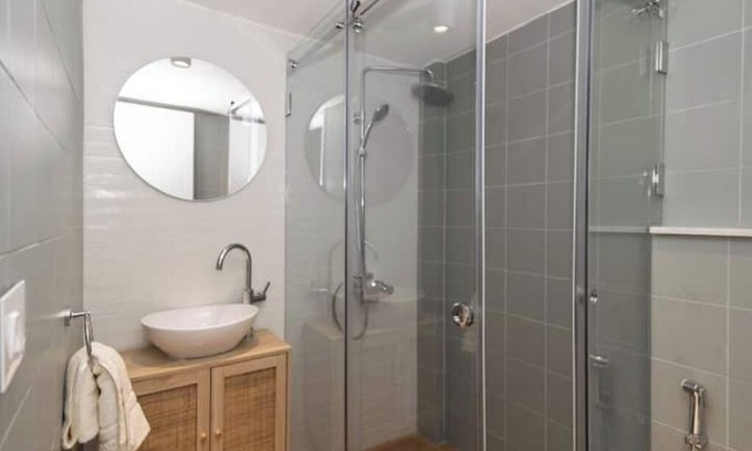 Beirut Apartment | Bohemian Chic Apt 1 BDR, Achrafiyeh Hotel Dieu Str