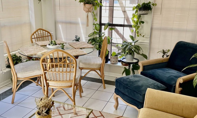 Broadmoor House | Boho Haven- Beautiful place To call home away from home!