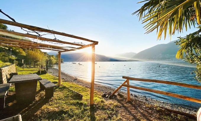 Vira House | Boho Lake House - Private Beach 600m from the property - Free Parking - Home Cinema Room