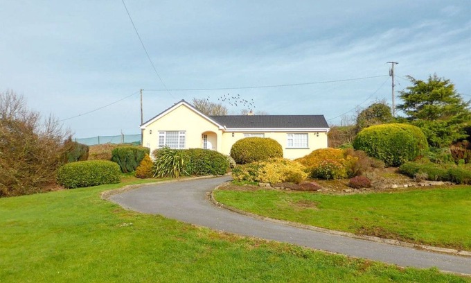 Thomastown House | Bolams (TR2) Holiday Home by Interhome