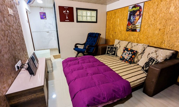 Arsiwalla Villa Apartment | Bollywood Themed 1BHK Apartment in Lonavala