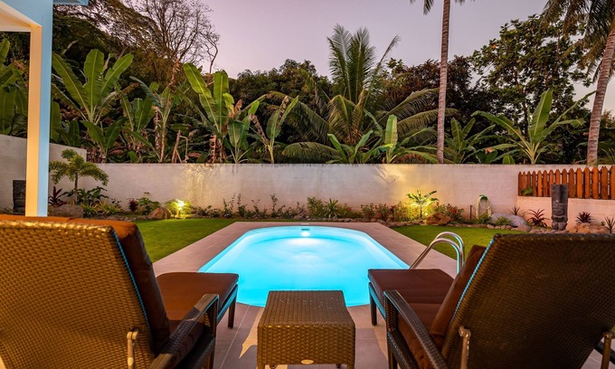 Point Matira Villa | BORA - Tahaana Hoe Pool