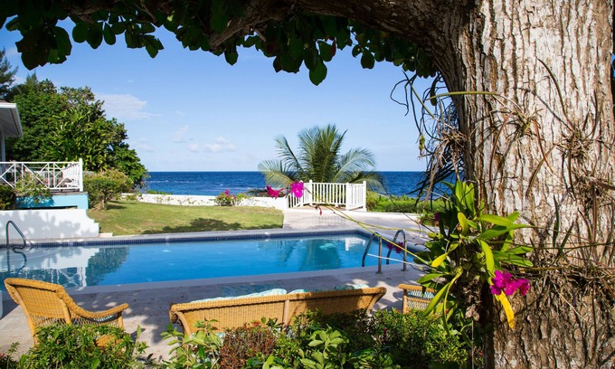 Port Maria Villa | Bougan Blu - Beach front cottage , Port Maria , St. Mary