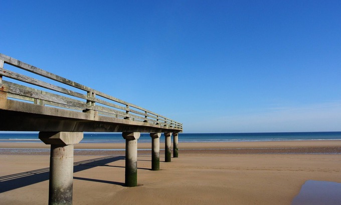 Vierville-sur-Mer Apartment | Boutik'Home - 3-room apartment for 4 people on the seafront