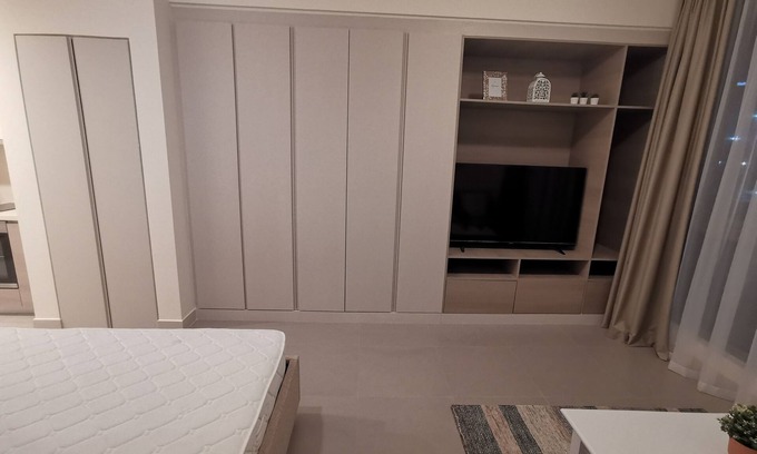 Muharraq Apartment | Brand new beachfront studio