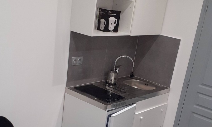 Kable Apartment | brand-new mezzanine studio