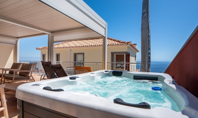 Tabua House | BravaSol by LovelyStay