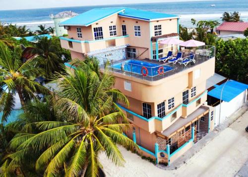 Thimarafushi House | Breeze Haven Surf Retreat