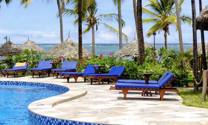 Dongwe Hotel | Breezes Beach Club & Spa – Half Board