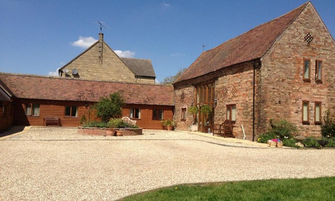 Wickhamford Resort | Bridge Farm Holiday Cottages