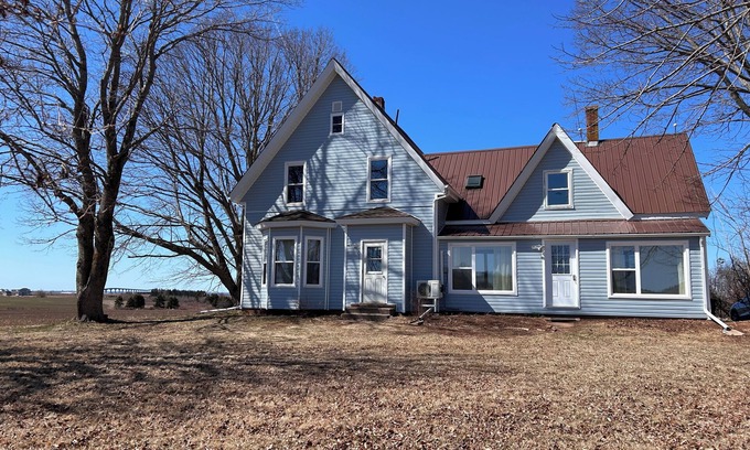 Borden-Carleton Apartment | Bridge View Near Conferation Bridge and Beaches