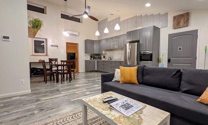 Midland Apartment | Bright and peaceful apartment on a 14 acre farm