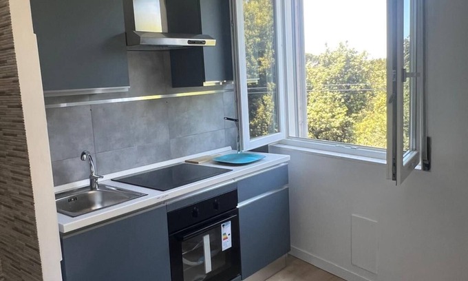 Vittorio Emanuele Apartment | Bright and quiet apartment in the green Floridian park