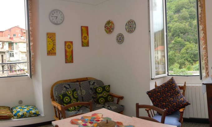 Pieve di Teco Apartment | Bright and welcoming apartment in the historic center of Pieve di Teco