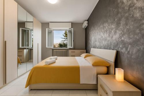 Peschiera Borromeo Apartment | Bright apartment near Milan and Linate AC