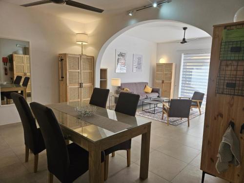 Ghajnsielem Apartment | Bright & Spacious Apartment