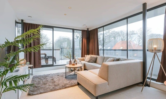 Loppem Apartment | Bright Two-Bedroom Apartment in Zedelgem