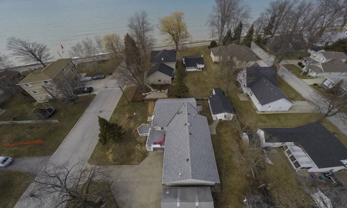 Brights Grove Cottage | Brights Grove Lake View Cottage