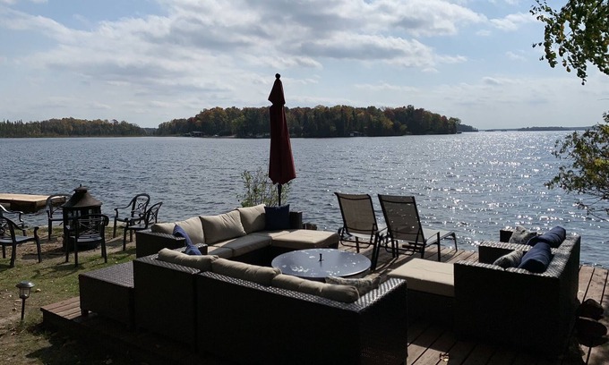 Baddow Cottage | Brilliance on Balsam Lake, Modern Lake Home