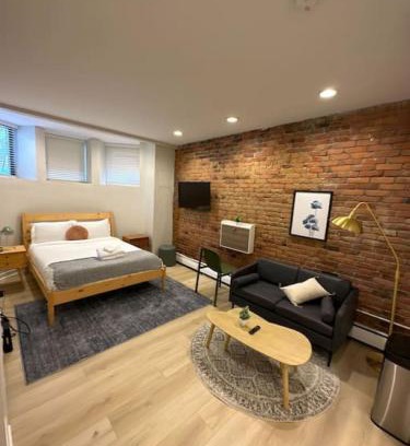 Prudential - St. Botolph Apartment | Brixton Studio Minutes from Back Bay