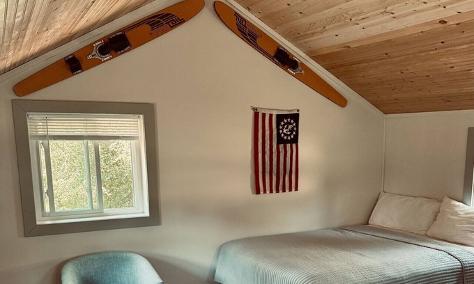 Grawn House | Brookside Cottages and Resort Fayes Cottage