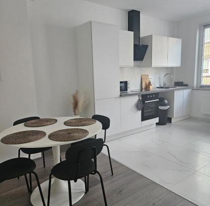 Evere Apartment | Brussels apartment with terrace 2