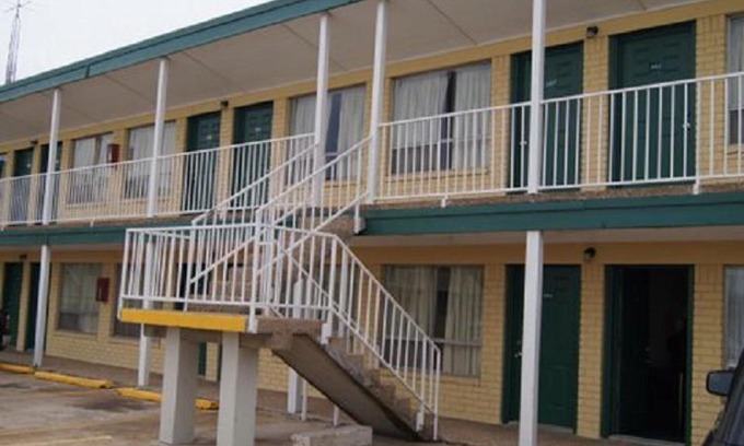 University Hotel | Budget Inn