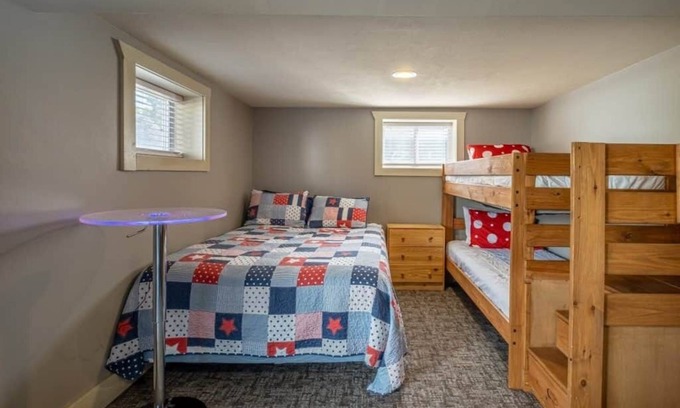 West Okoboji House | Bungalow 6: Stars and Stripes Bungalows